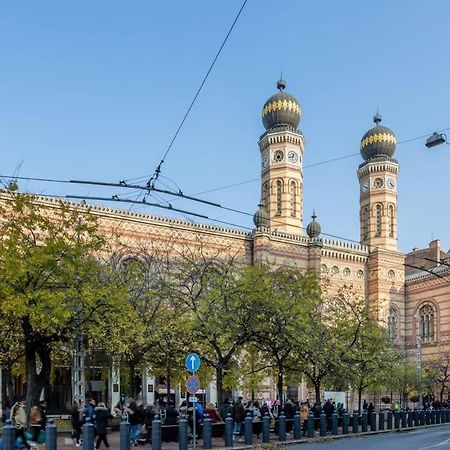 Extra Central And New Studio Budapest Exterior photo